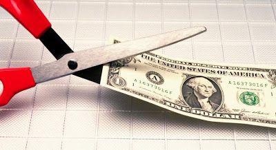 LOS REGULADORES SUPRIMEN LA VERDAD SOBRE LA INFLACIÓN Y LA POLÍTICA DE LA FED PARA DESTRUIR EL DÓLAR ESTADOUNIDENSE